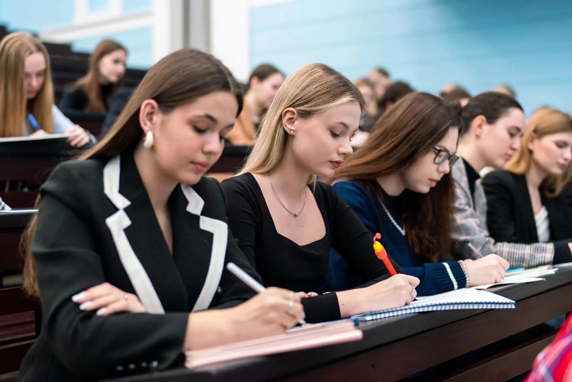 💡 Школьный словарь станет единым. Почему это важно не только для уроков русского языка?