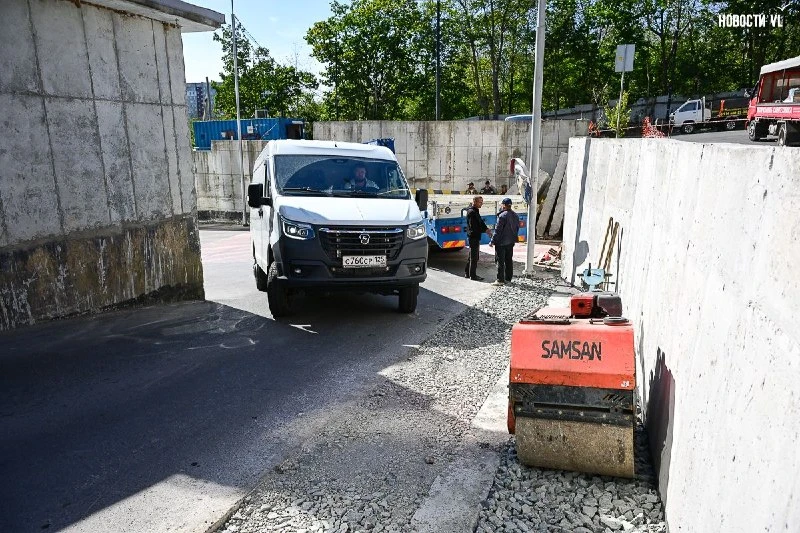 🚧 В ЖК «Южный» во Владивостоке прорубили двухполосную дорогу в бетоне