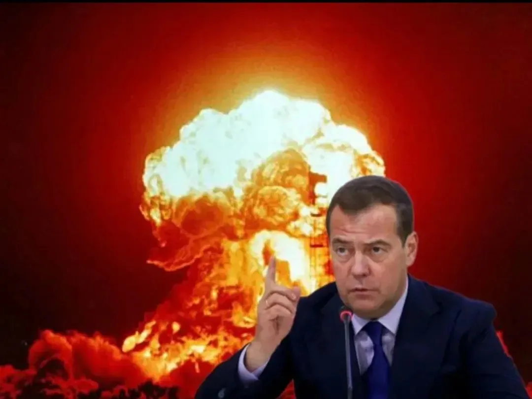 ⚡️ ЗАЯВЛЕНИЕ МЕДВЕДЕВА 

"Никаких правил в отношении неонацистского Киева больше нет и быть не может