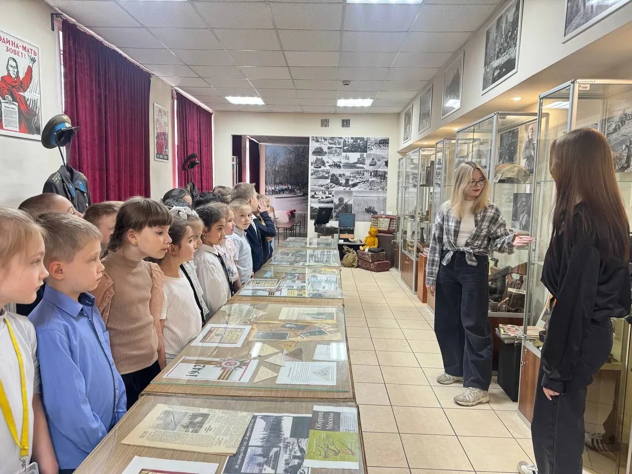 🏛 В канун празднования Международного дня музеев активисты школьного музея «Из прошлого в будущее», 