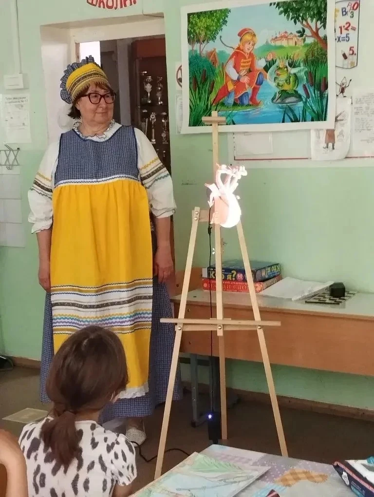 🎨✨ Начало новой недели в ДОЛ «Росинка» выдалось просто волшебным!

Сегодня к нам в школу приходили 