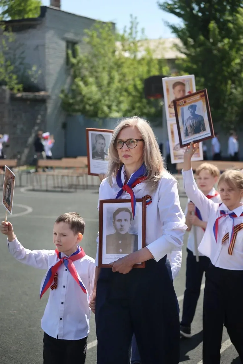 🕊️ Участие в акции «Бессмертный полк»       Ученики, педагоги и родители школы приняли участие в шес