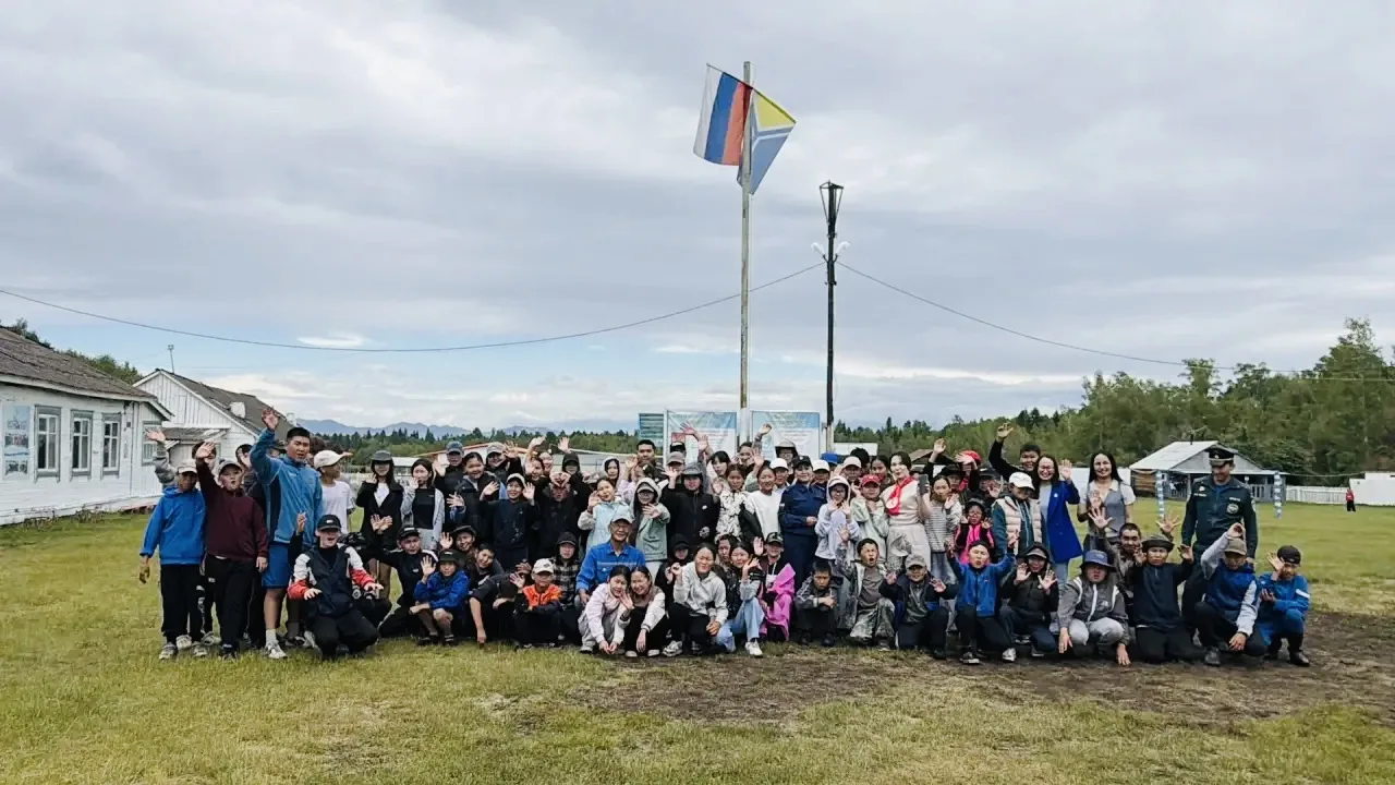 Сотрудник прокуратуры Улуг-Хемского района провела встречу с детьми в лагере «Чодураа»

В рамках пра