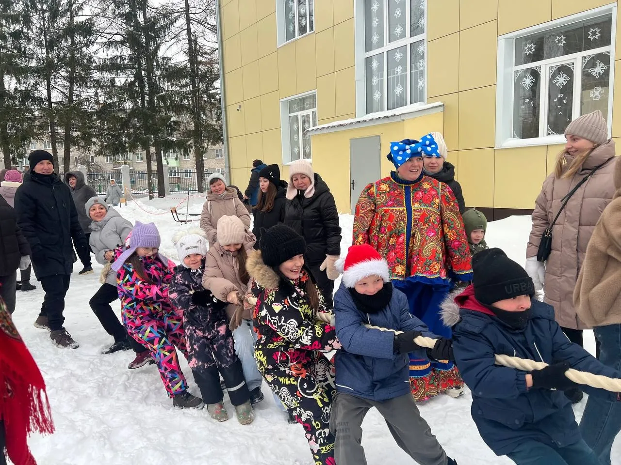 Вовлечение детей в изучение народных традиций и праздников является важным элементом воспитания любв