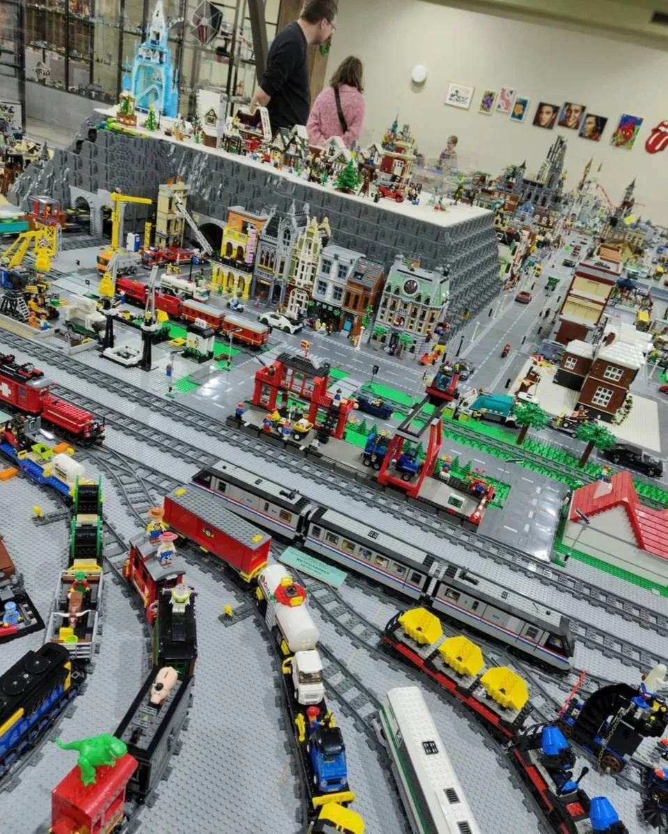 Самый большой музей LEGO в Подмосковье 🙃