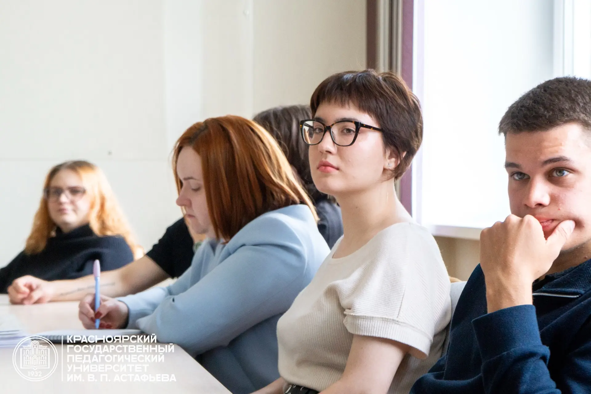 В КГПУ прошла «Ярмарка вакансий» от работодателей школ Норильска 👩🏼‍🏫  В главном корпусе 14 мая прош