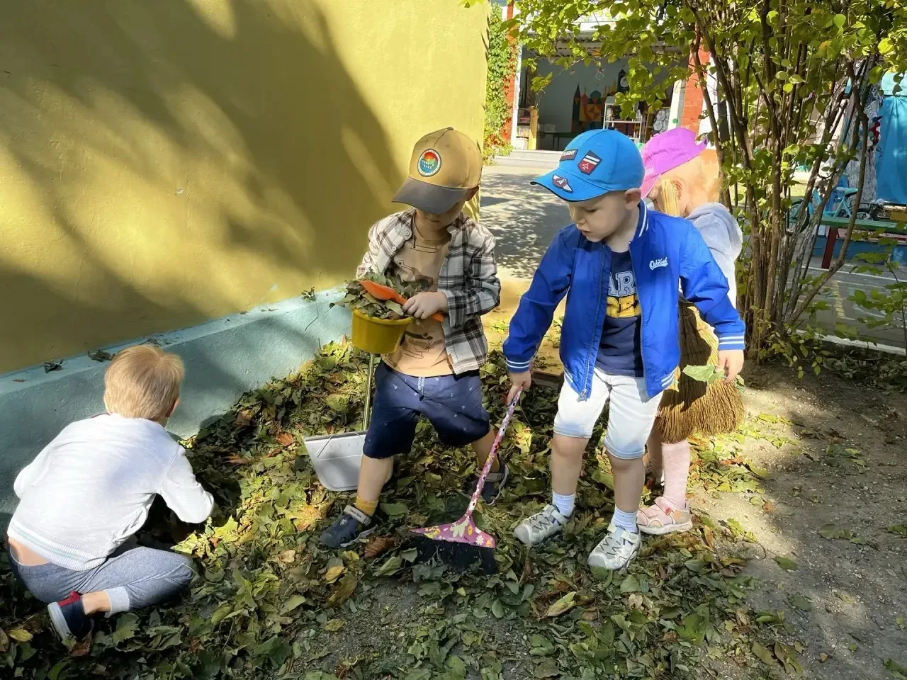 🍂 Маленькие помощники — большие дела!