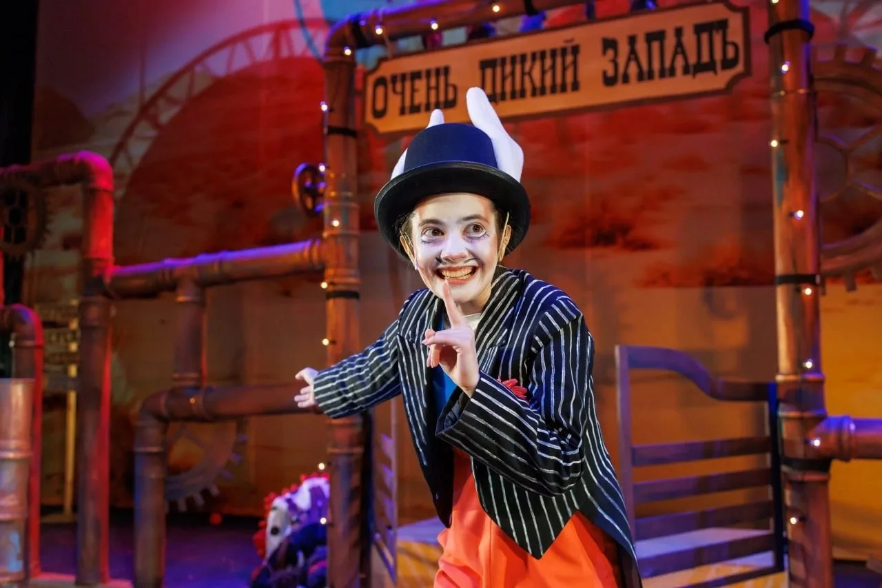 🎭 Театральные афиши сентября: Театр на Спасской, Театр Кукол, Драмтеатр