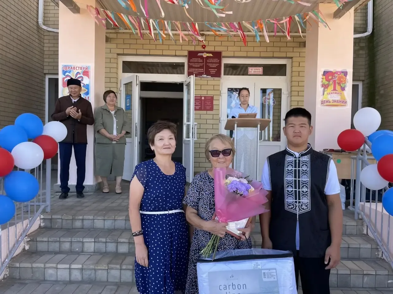В этот же день было уделено внимание тем, кто посвятил свою жизнь благородной профессии...