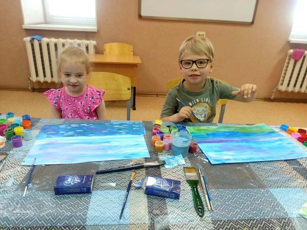Сегодня в нашем Клубе Буракова творилось настоящее волшебство. Мы рисовали морскую стихию — удивител