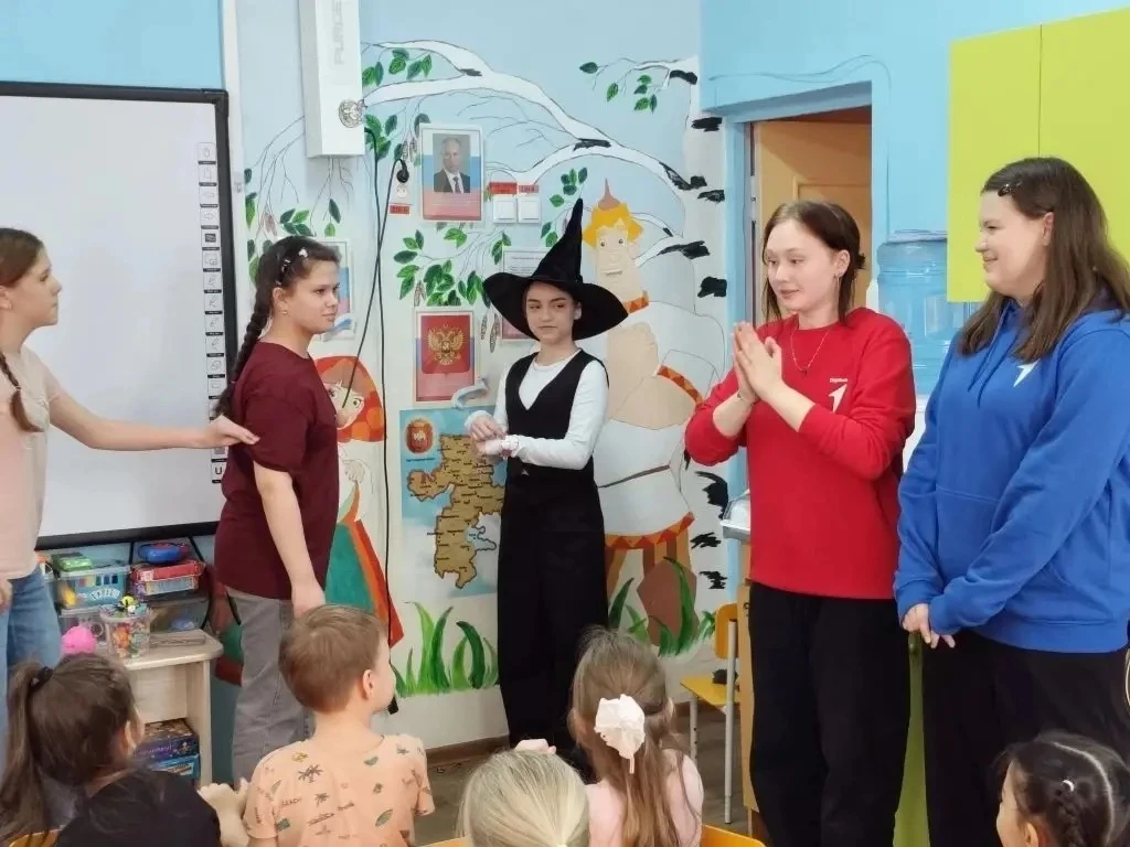 ТИКИ-БУМ💥  ⚡31 марта активисты Совета Первых Гимназии стали участниками акции «Орлята дошколятам» и 