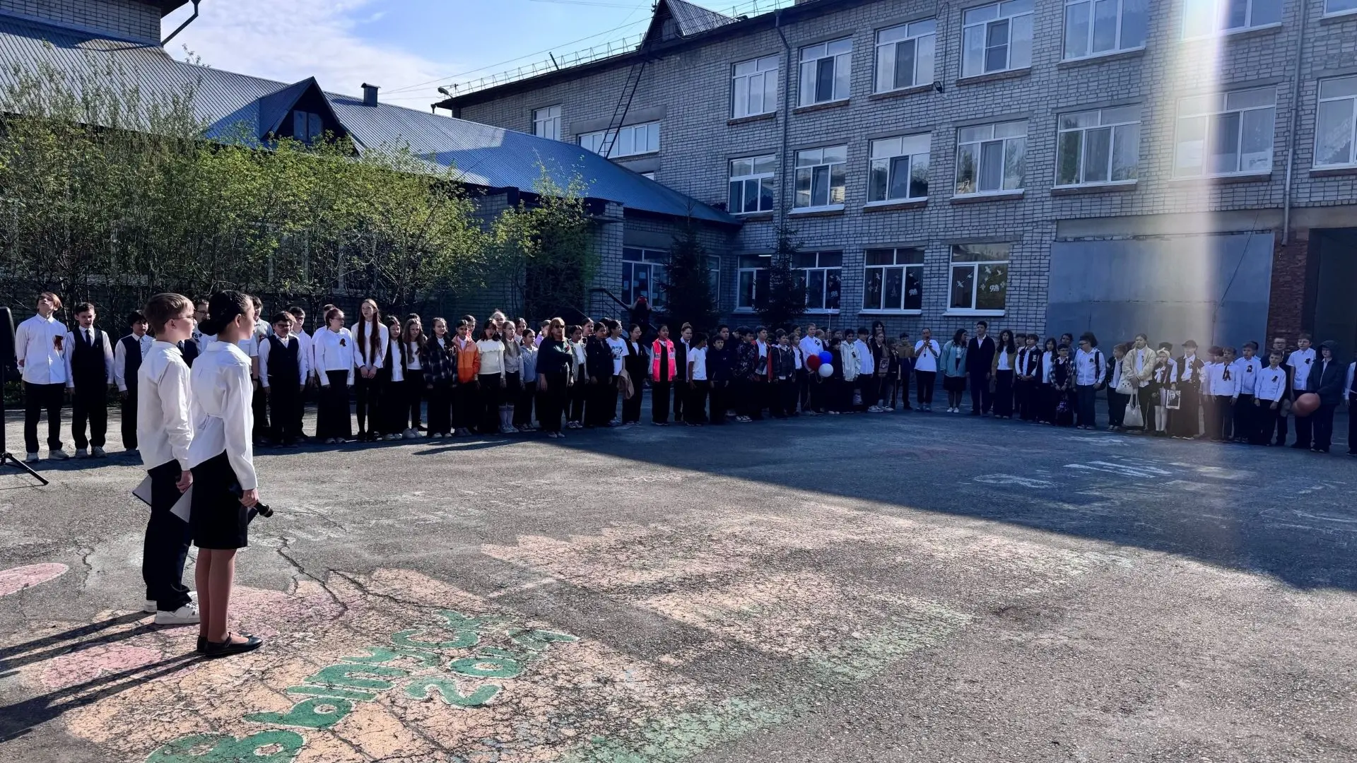 ДЕНЬ ПОБЕДЫ🕊  📣 Сегодня в нашей школе царила особенная атмосфера — атмосфера памяти и благодарности.