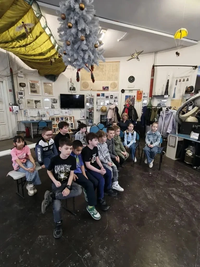 📍Ребята из 2 «У» побывали в интерактивном музее «Дедушкин чердак» в Измайловском кремле — и остались