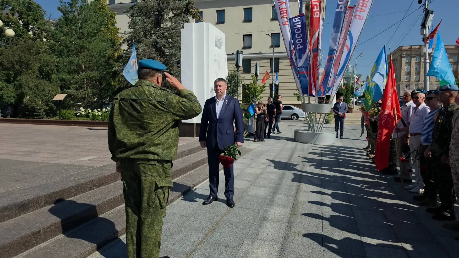 В День Воздушно-десантных войск к белгородцам обратился Александр Шуваев