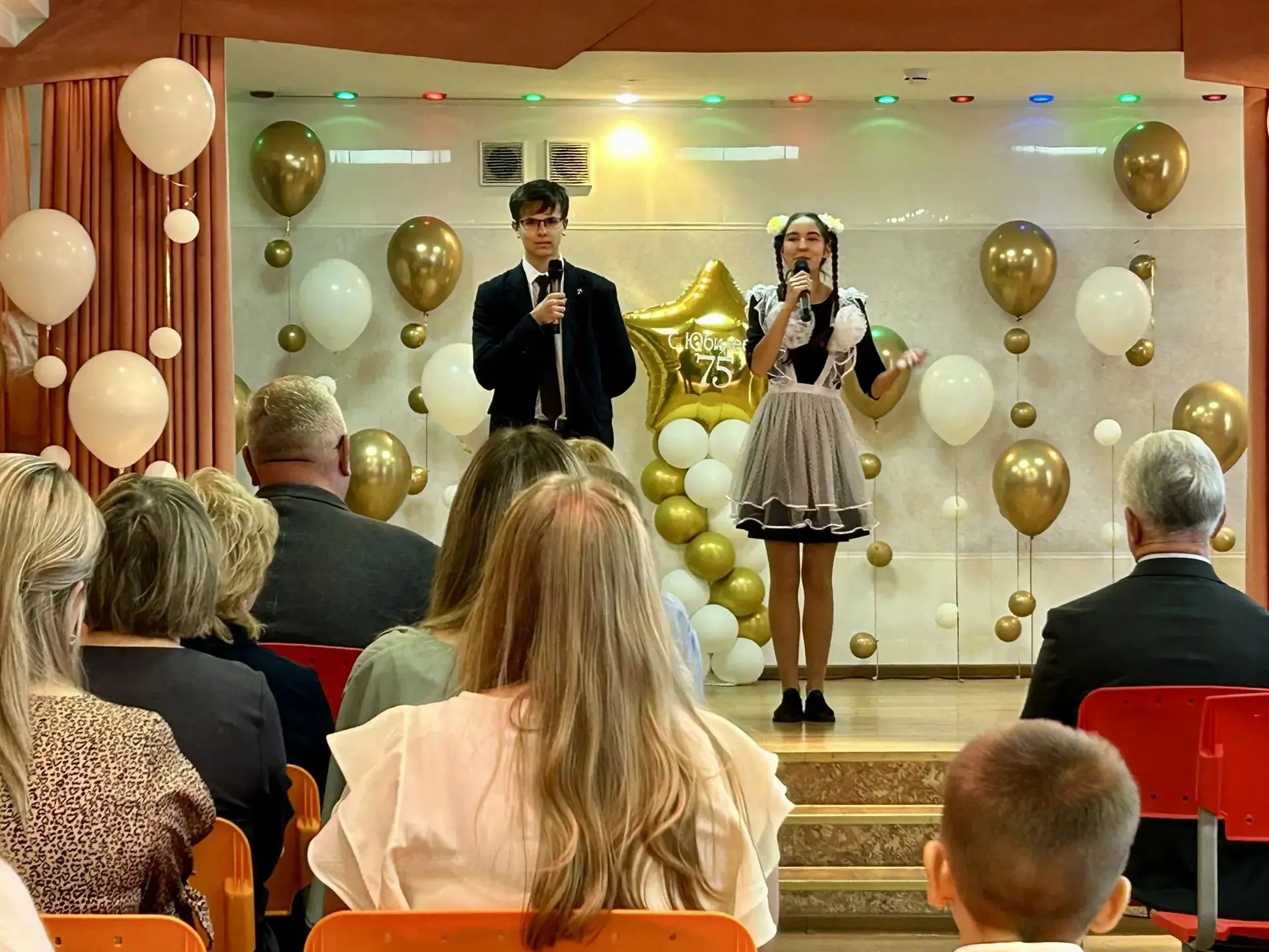 Фото