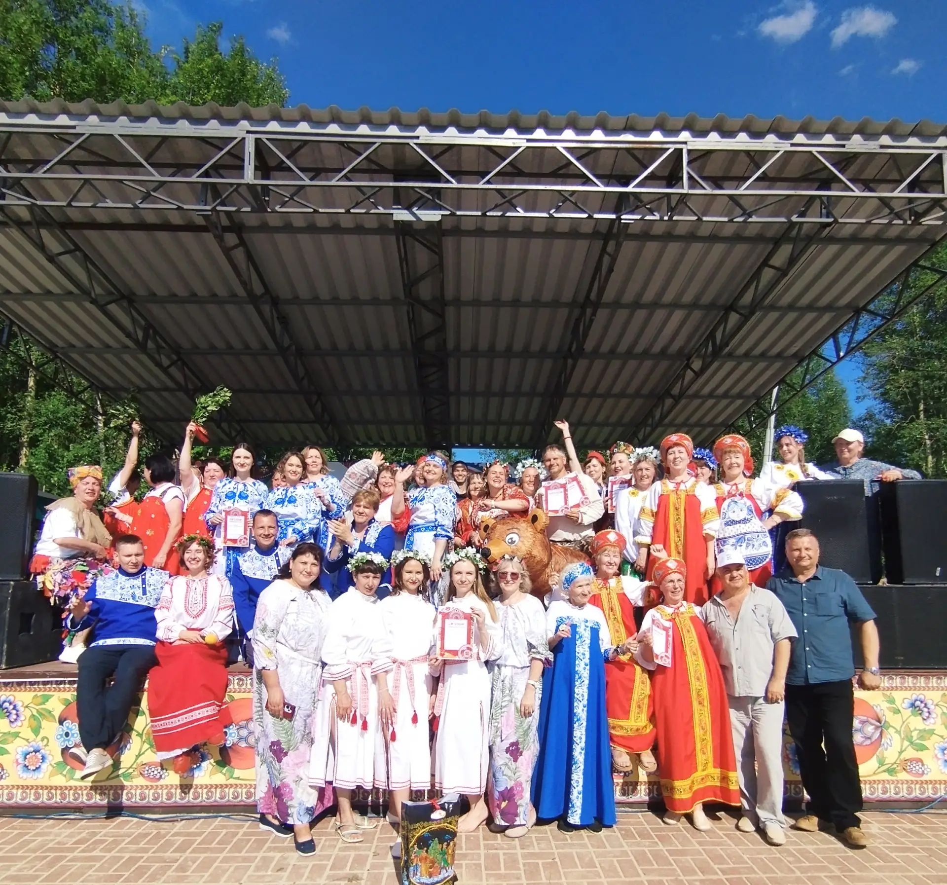 ☀️ Ярко! Жарко! По-салымски!

Праздник славянской культуры «Сибирская Слобода» отгремел, оставив пос