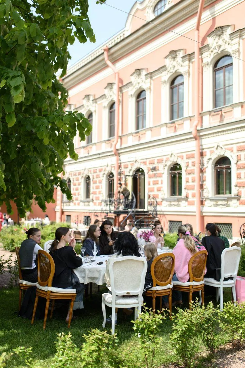 Очень любим маркет в Особняке Мясникова за красоту и эстетику! 😍

В эти выходные он пройдет вновь, 