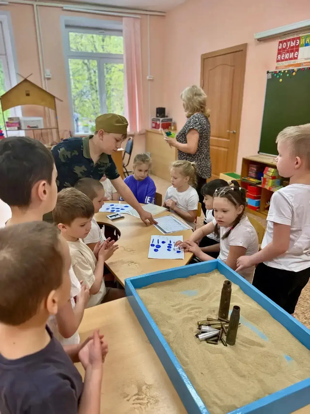 В ДО «Малыш» и ДО «Пчелка» состоялся военно- патриотической квест «Дорогами Победы» в рамках муницип