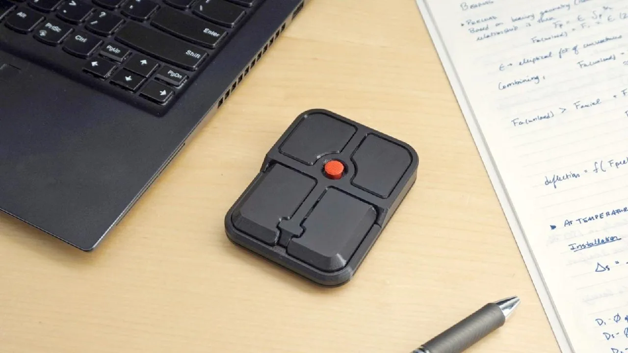 Но разве смысл TrackPoint не в том, что он прямо в клавиатуре?  Канадская Ploopy придумала очередную