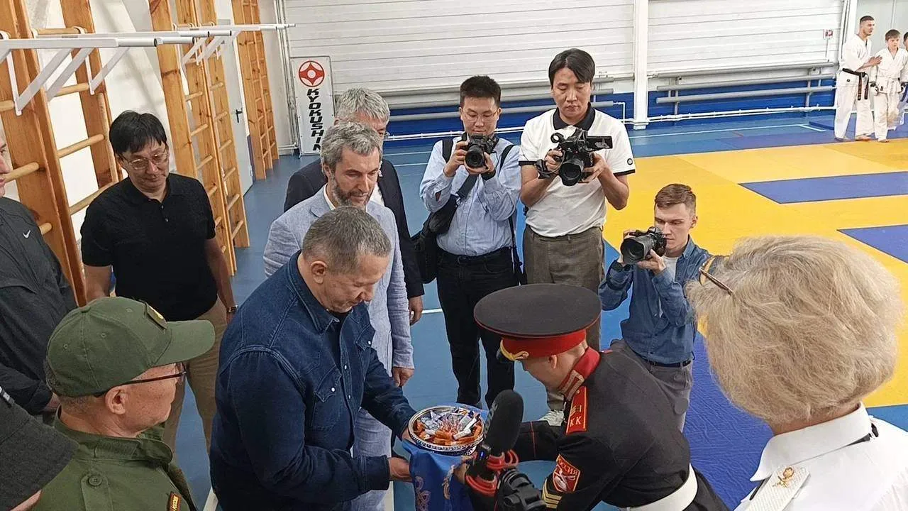 🇷🇺 Кадеты Бурятии - школа, где гранит науки иногда ломают буквально

Есть школы, после которых вып