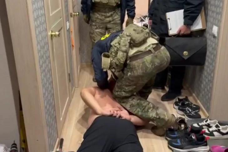 В Новосибирске задержали мошенников за хищение 6 миллионов у бойцов СВО