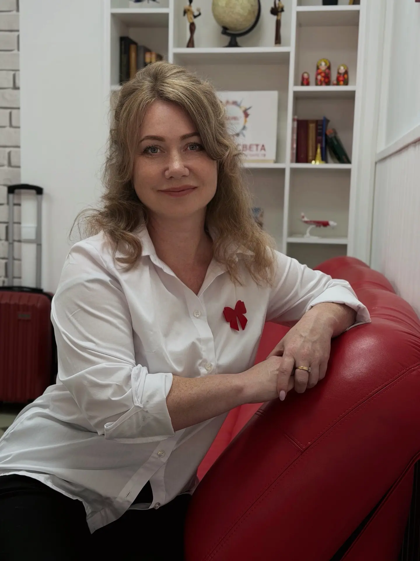 Я Лариса, основательница турагентства «Вокруг Света» и сегодня у меня день рождения!

И мне захотело