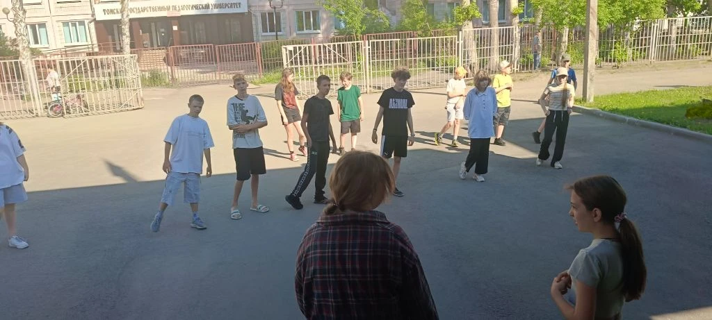☀️Идет 10 день лета🌿🌷И снова новости от трудового отряда. Каждый наш день начинается с зарядки🙌 К