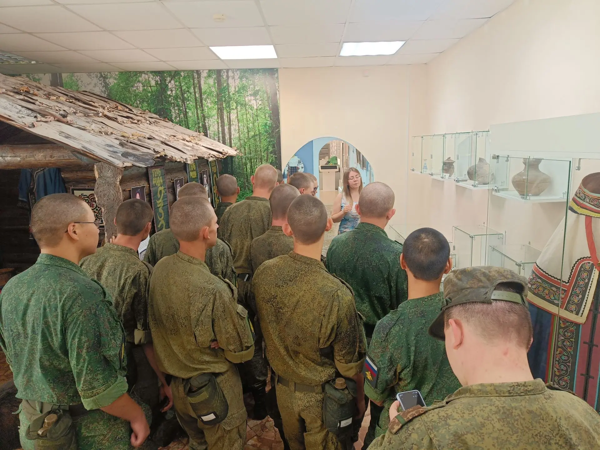 🏛️ Наш музей принял особенных гостей — ребята из Войсковой части 59946 заглянули к нам...