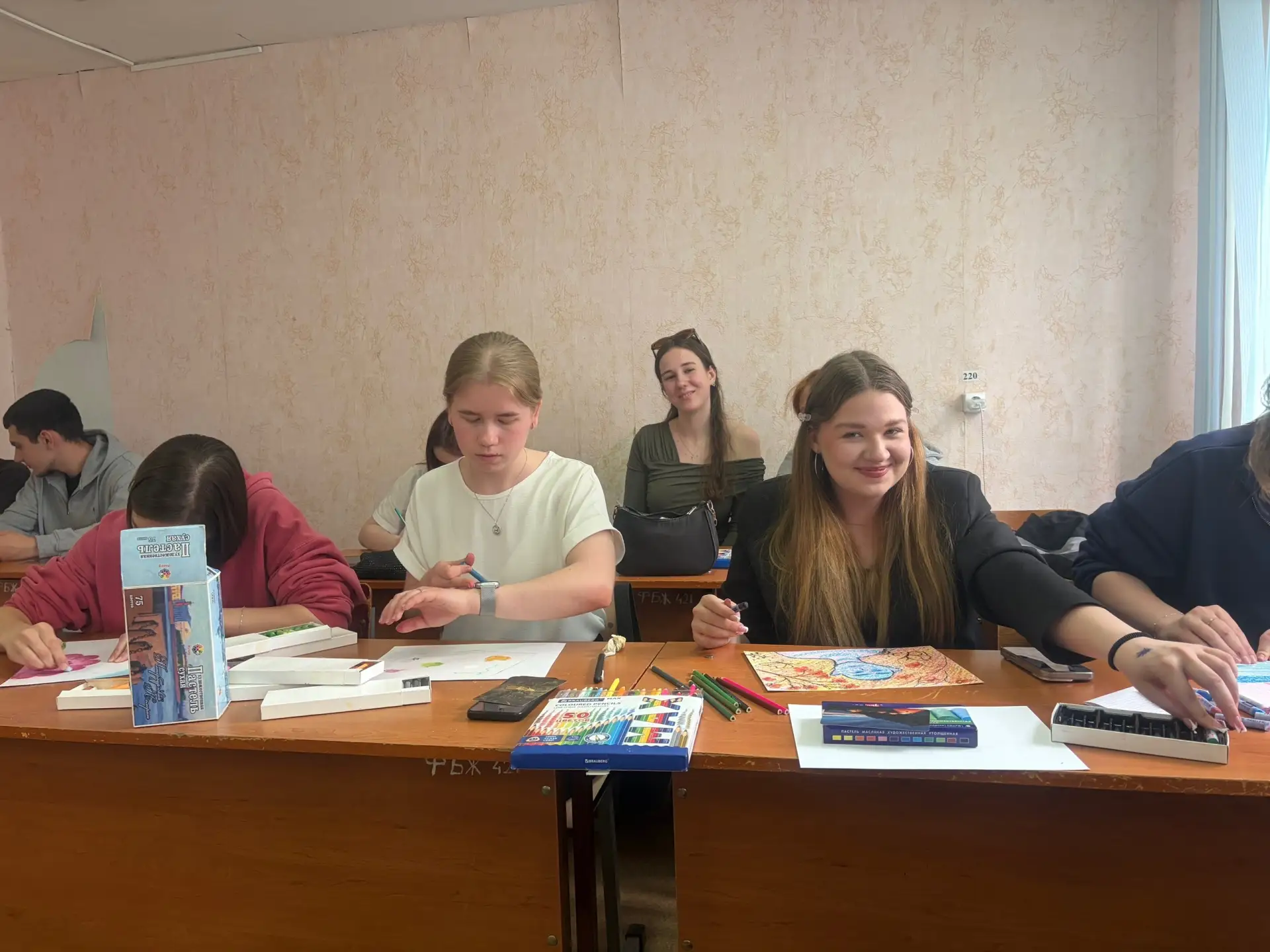 Личностный рост через искусство: «Арт-диалог» для первокурсников НТГСПИ 🎯 4 мая для первокурсников ф