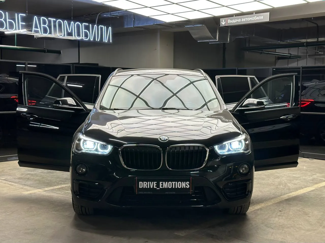 F48 X1 20i xDrive  2017 год выпуска  Один владелец  ЛКП оригинал  Пробег 47750 км   Стоимость 2.990.