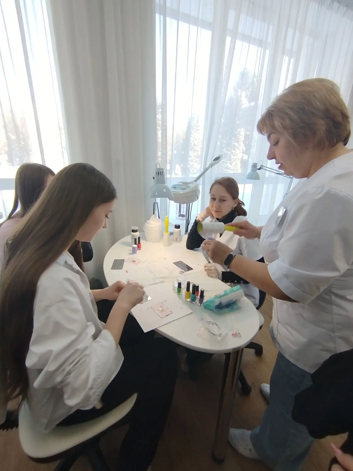 День открытых дверей в Старооскольском техникуме технологий и дизайна  Сегодня, 4 февраля, обучающие