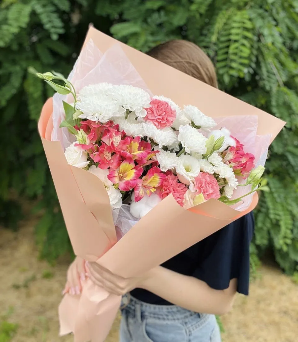 Большой и стойкий букет с бесплатной доставкой! 🎁

Хотите сделать солидный подарок, который простои