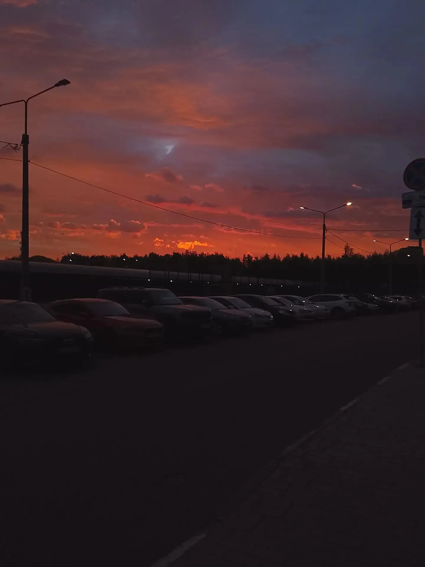🌅 Раменское сегодня провожает день вот такой красотой 😍