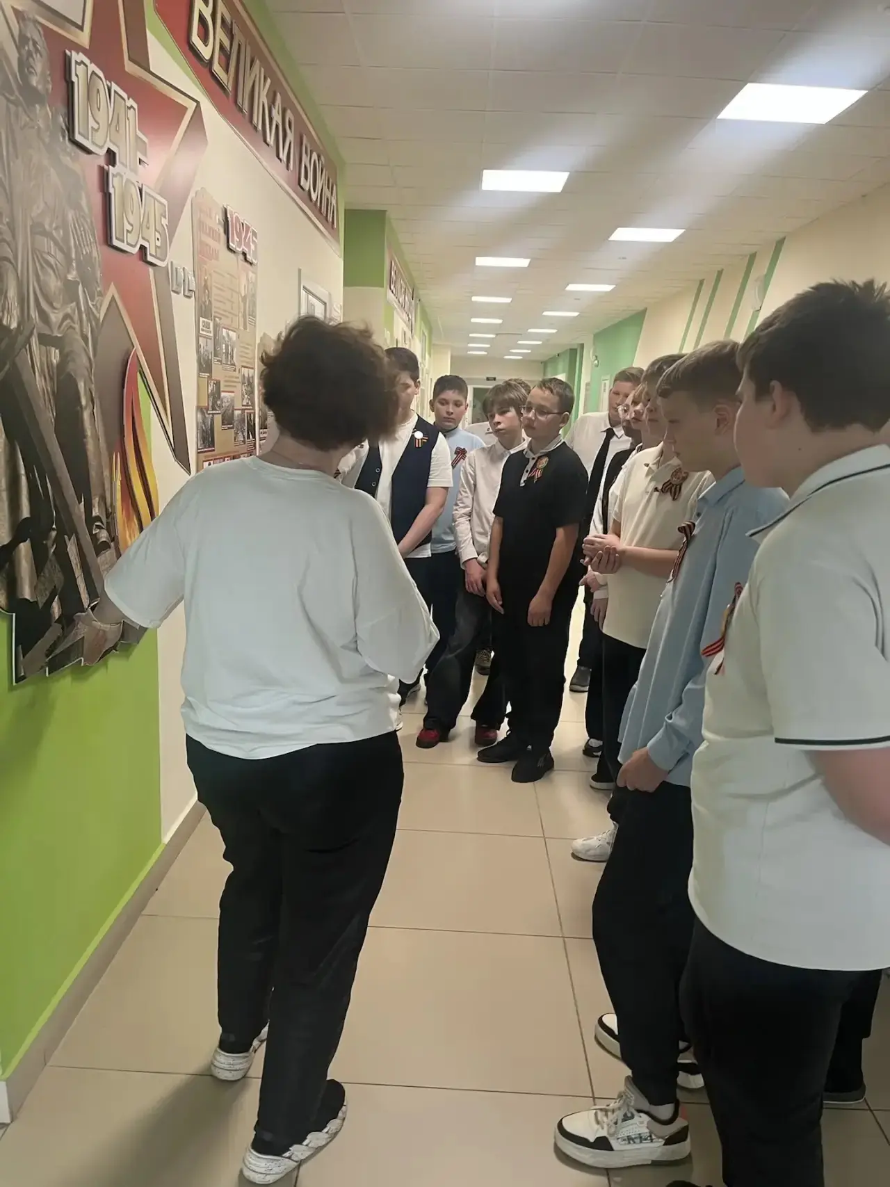 🎖️ УЧАЩИЕСЯ 6 «Г» КЛАССА В ШКОЛЬНОМ МУЗЕЕ ПАМЯТИ ВОВ 🎖️  Учащиеся 6 «Г» класса посетили школьный Муз