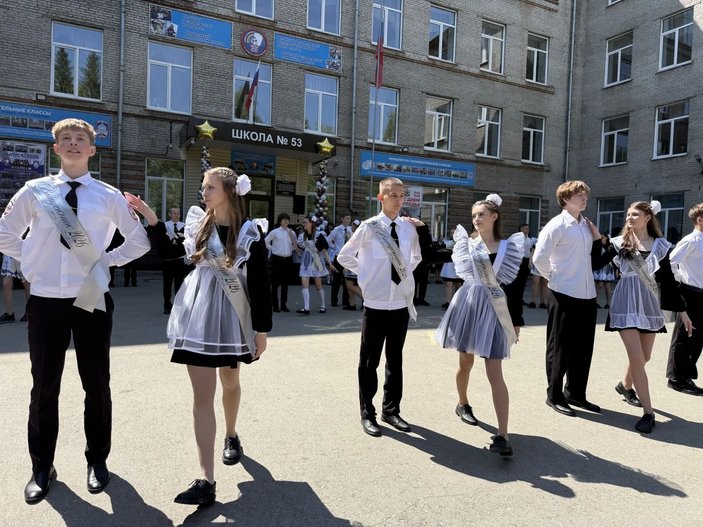 📚🔔 В краевой столице прозвенел последний звонок для кадет правоохранительного корпуса  Последний зво