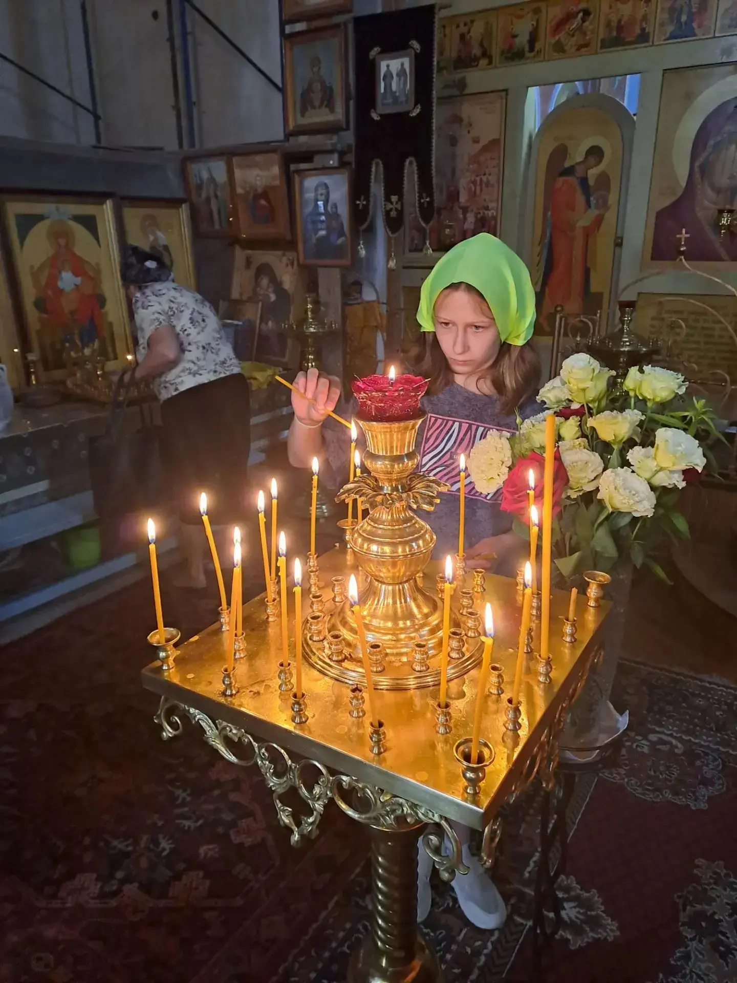30 июня дети пришкольного лагеря посетили Церковь Всех Святых в Земле Российской Просия...