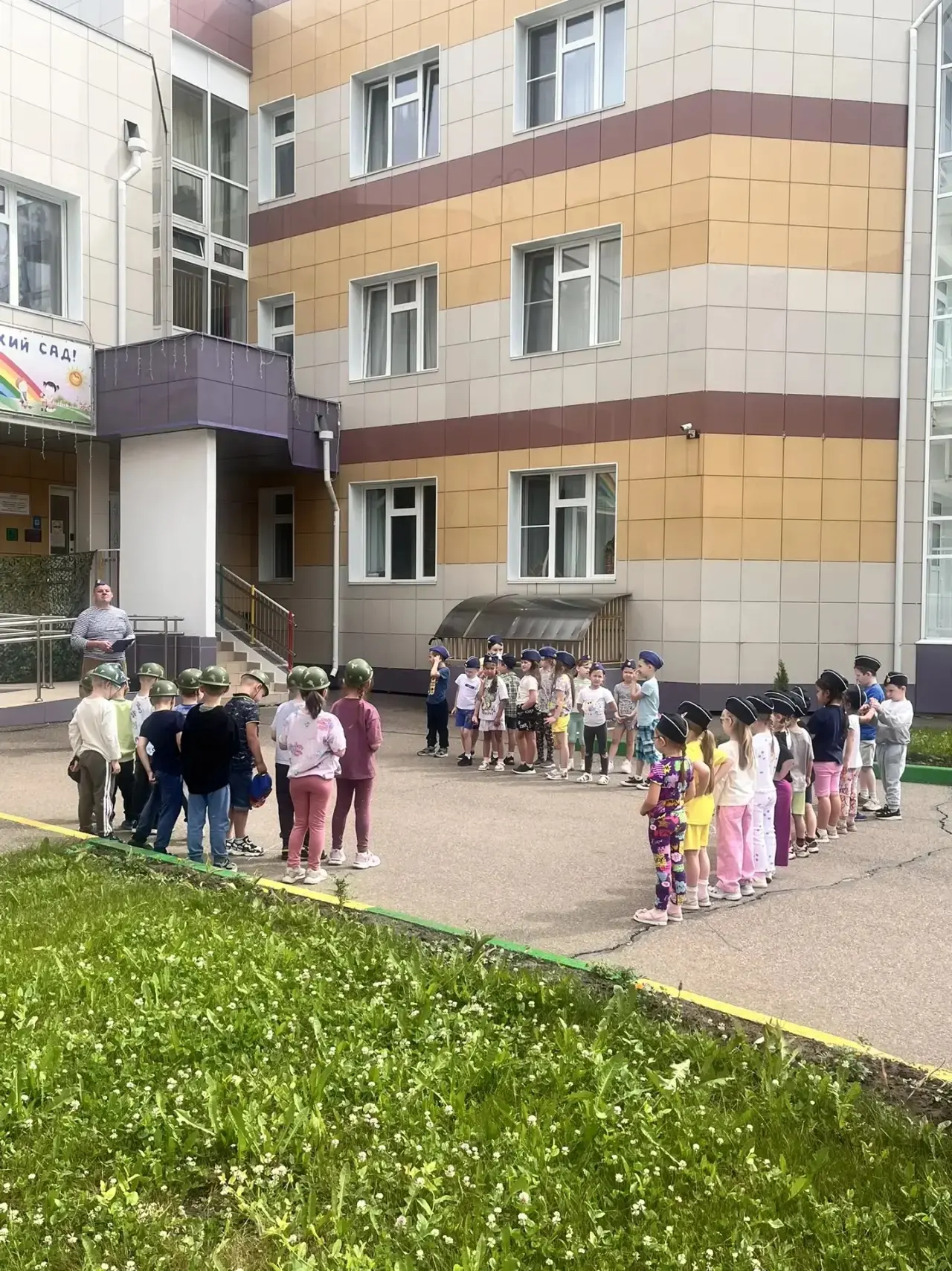 🌅 Зарница в детском саду: патриотическое воспитание с детства!
Сегодня в нашем детском саду прошло 