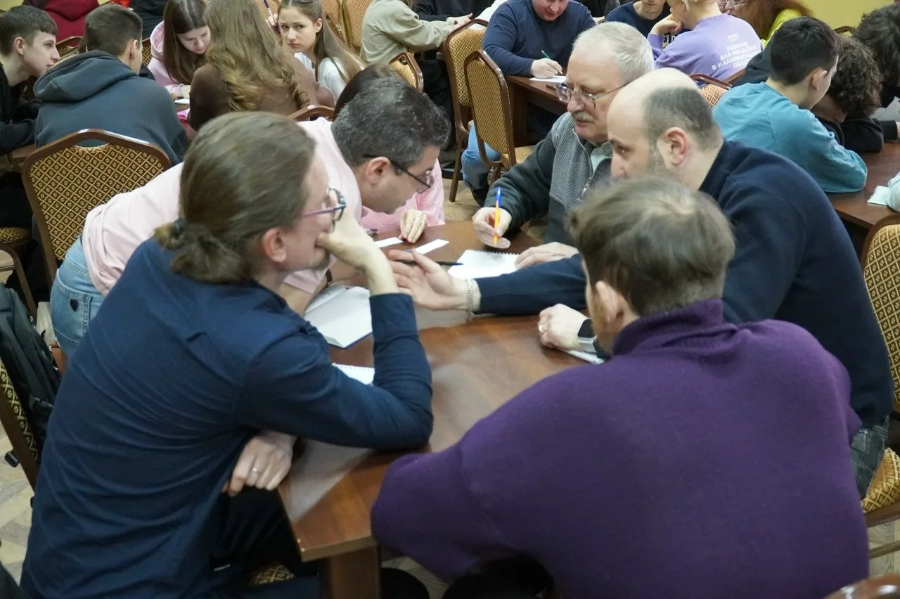 Интеллектуальный турнир памяти Игоря Голубева  В стенах Духовно-просветительского центра «Преображен