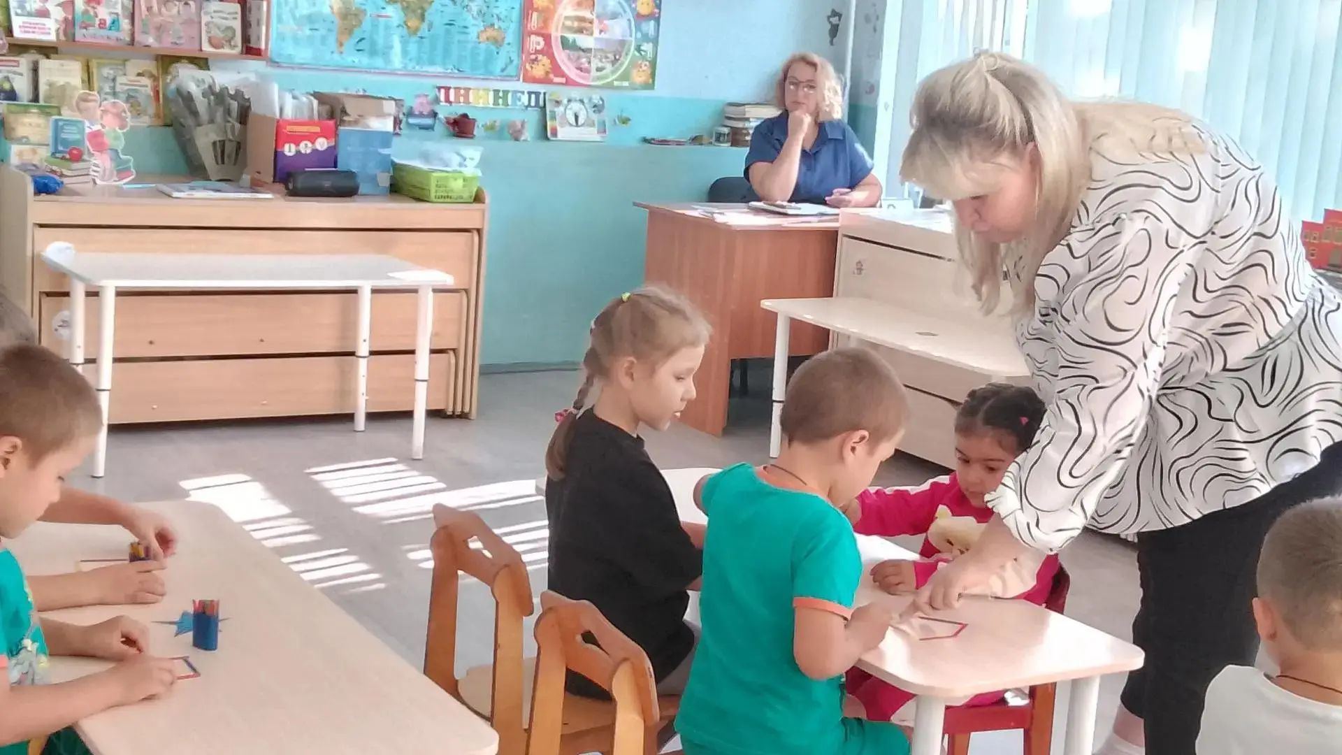 В нашем детском саду в старшей группе "Ромашки"  прошел еще один интересный и увлекател...