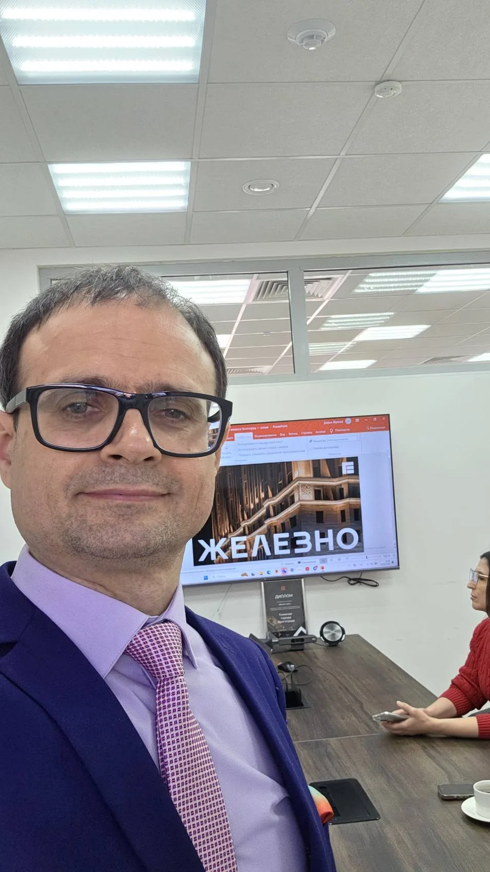 Сегодня снова заехали в офис продаж застройщика «Железно» — посмотрели, как продвигаетс...