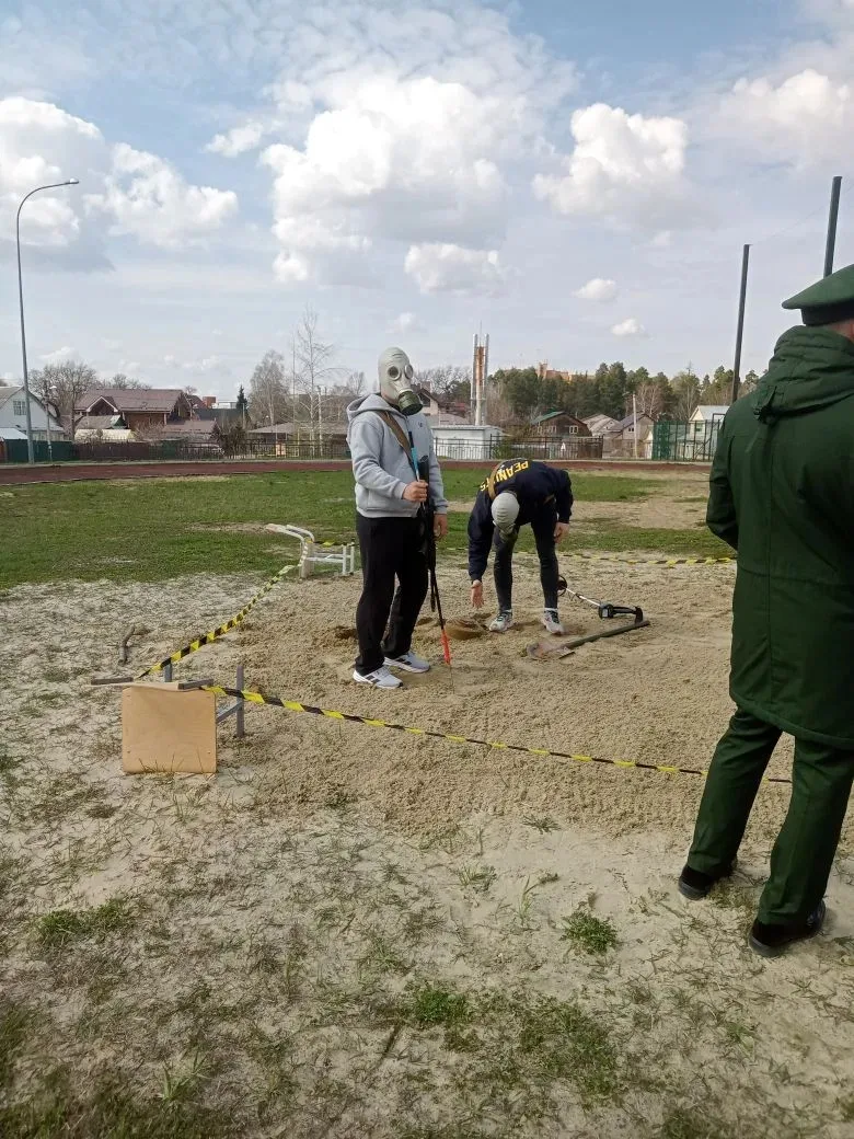 Подведены итоги городской патриотической игры " Ахунский рубеж". Команда нашего лицея показала отлич
