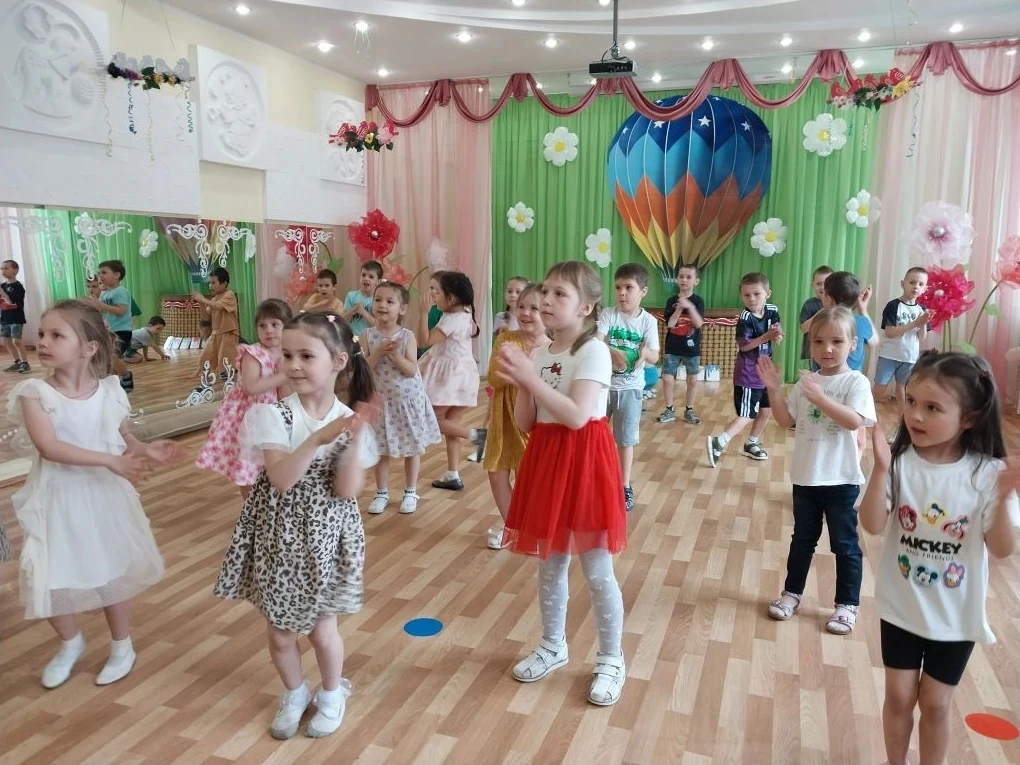 🌳 Краски лета: спортивный праздник в детском саду! 🌳