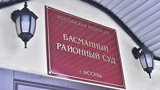 Суд заочно арестовал журналиста Лошака за оправдание терроризма