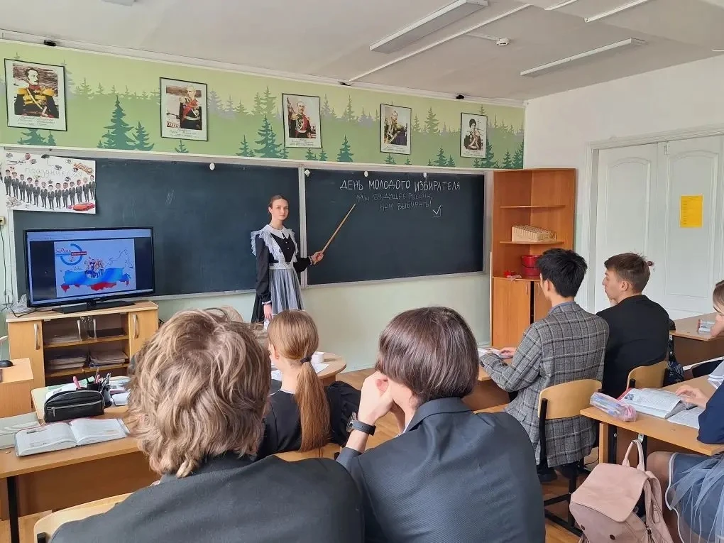 ✅В феврале нашей школе в рамках «Дня молодого избирателя» прошли часы беседы под девизом «Я – будущи