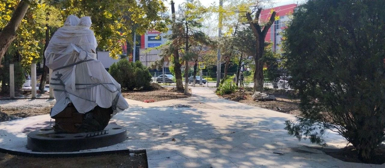 🌳 Сквер «Медицинских работников» в Новороссийске: что уже сделано и над чем работаем с...