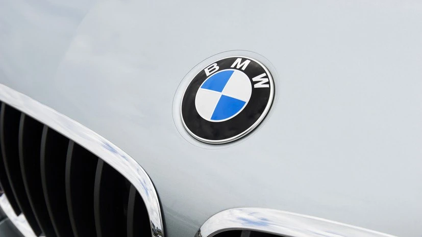 BMW: ЧТО СЛУЧИЛОСЬ С ЕЩЁ ОДНИМ АВТОМОБИЛЬНЫМ ГИГАНТОМ?

Дмитрий Петровский, писатель, сценарист, пуб