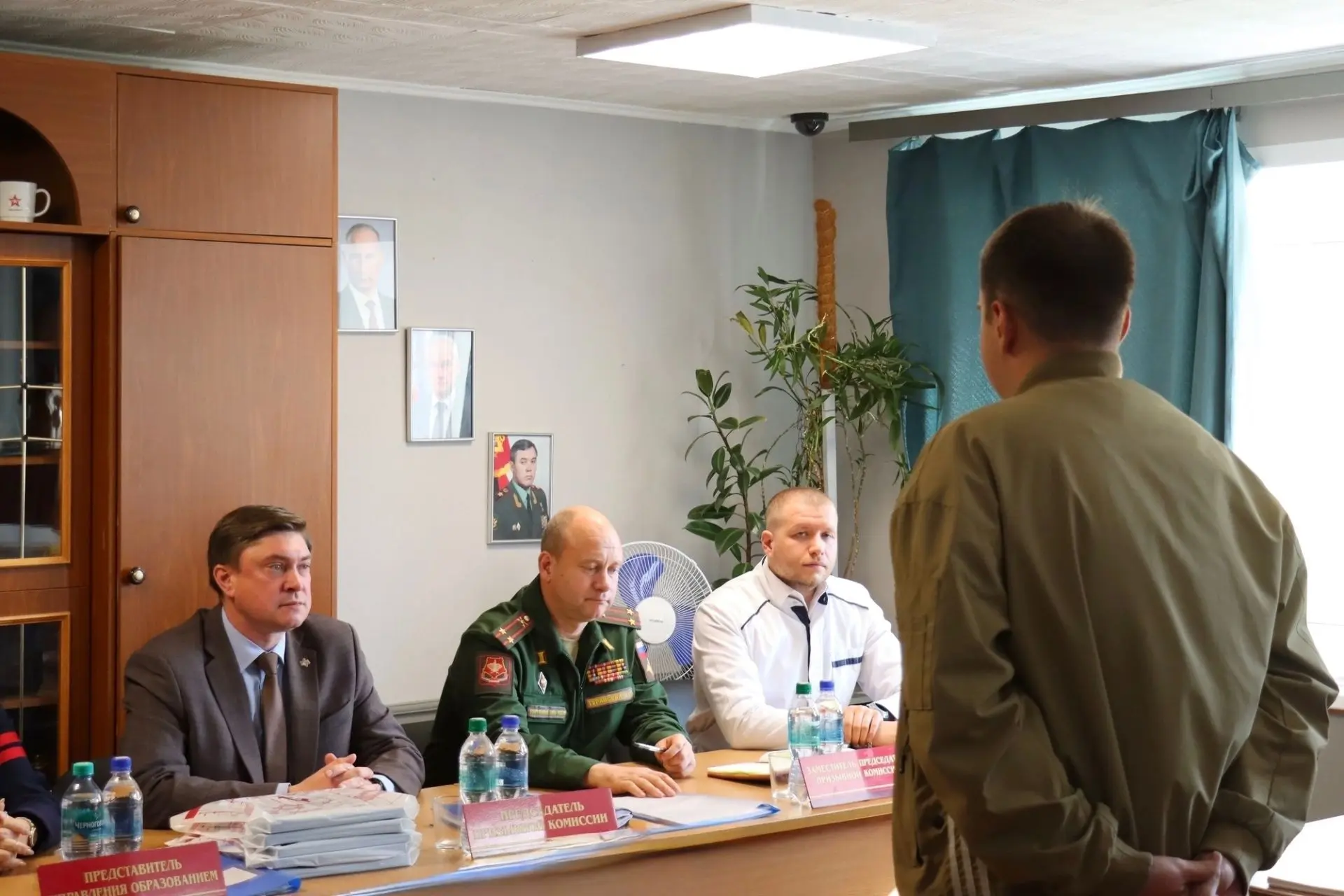1 октября в районном военкомате (ул. Машиностроителей, 33) состоялось заседание призывн...