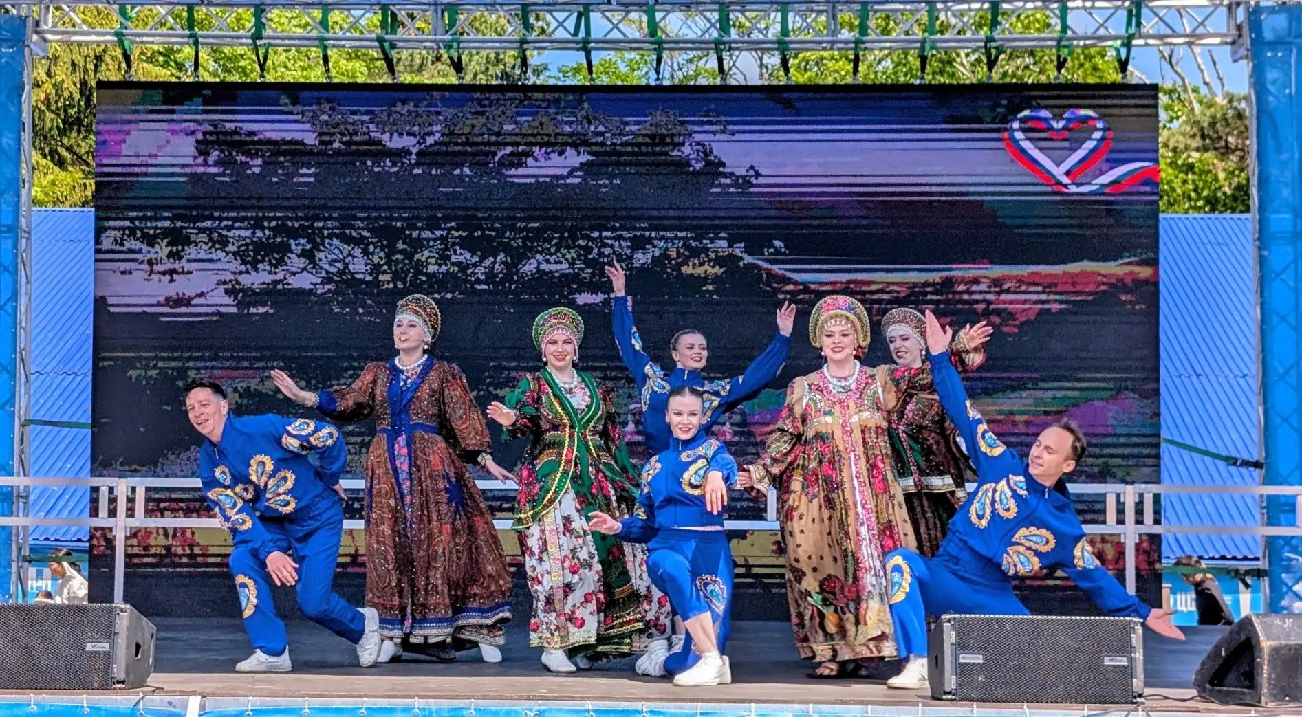 🇷🇺 сегодня отметили один из самых главных праздников-День России!🇷🇺

Традиционно наш коллектив о