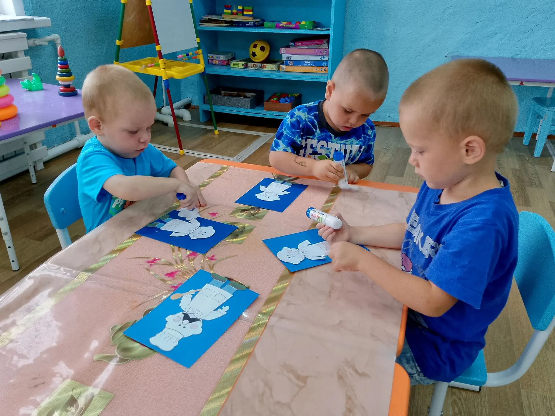 Аппликация  «Повар» в разновозрастной группе