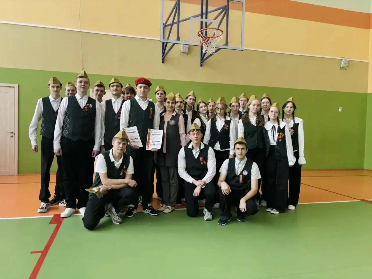 ⭐️Смотр строя и песни  20 февраля в нашей школе состоялся традиционный Смотр строя и песни среди уча